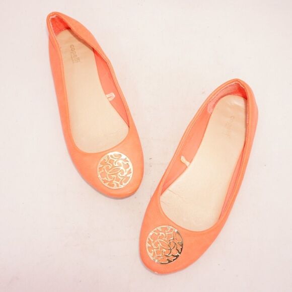 Capelli of New York Shoes - Capelli Peach-Colored Round Toe Flats, Size 7